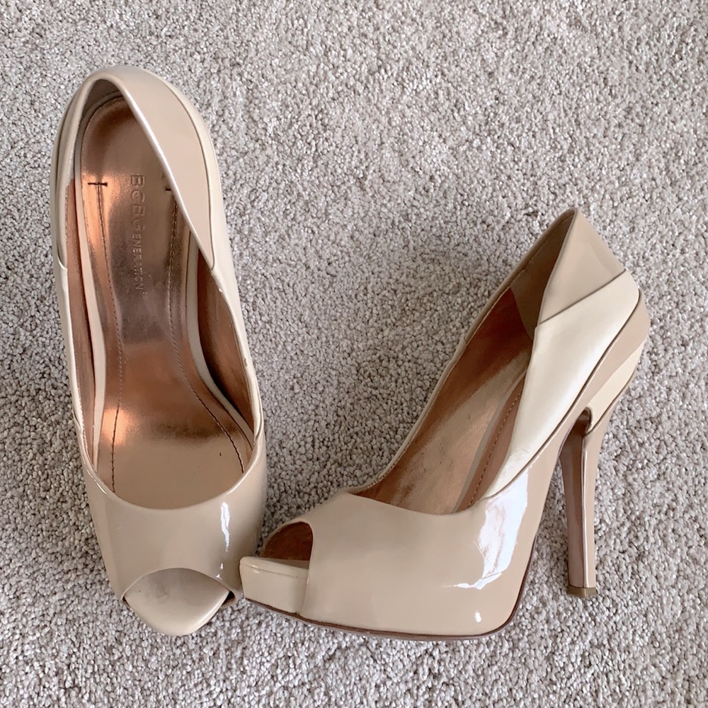 BCBG Generation pumps size 8.5